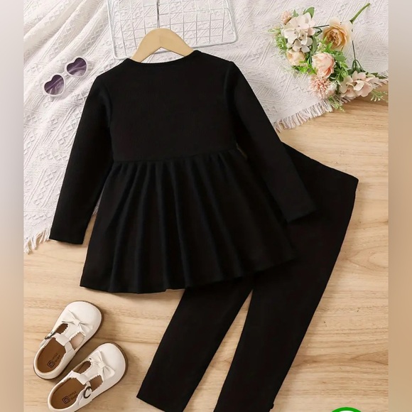 Trendy girls solid 2 pcs set - Picture 2 of 6